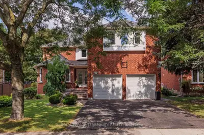 1207 Dogwood Crescent, Oakville, On L6j 7j2
