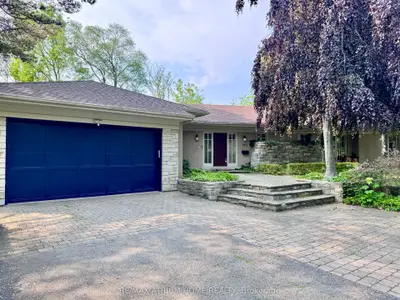 223 Trelawn Avenue, Oakville, On L6j 4r3