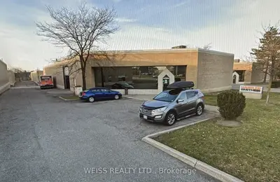 1581 Courtneypark Drive E, Mississauga, On L5t 1v9