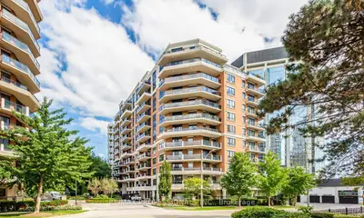 Condo Apartment in Toronto