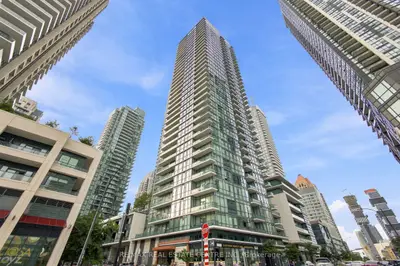 Condo Apartment in Mississauga
