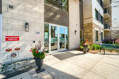 33 Whitmer Street 522, Milton, On L9t 0r5