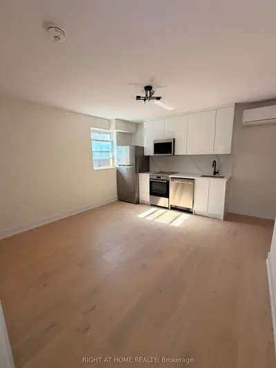 3384 Lake Shore Boulevard W 201, Toronto, On M8w 1m9
