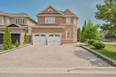 72 Village Lake Crescent Bsmt, Brampton, On L6s 6k1