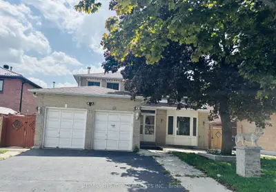 33 Cherrytree Drive, Brampton, On L6y 3l7