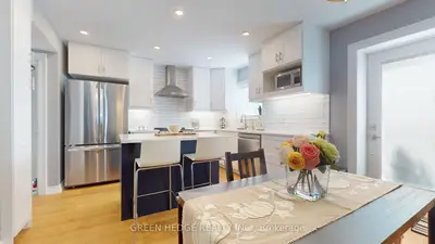 66 Cliff Street, Toronto, On M6n 4m1