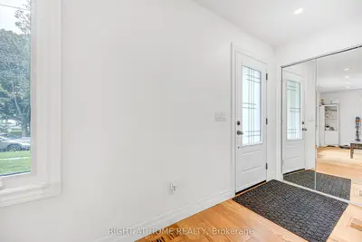 121 Hearst Circle, Toronto, On M6m 2v4