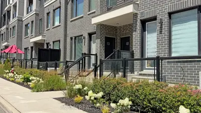 3473 Widdicombe Way 8, Mississauga, On L5l 0b8