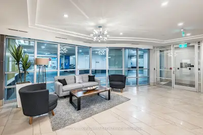 1900 Lake Shore Boulevard W 803, Toronto, On M6s 1a4