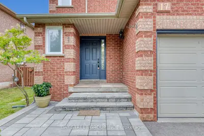17 Inverhuron Trail, Oakville, On L6h 5z6