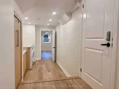 277 Kennedy Avenue, Toronto, On M6p 3c4