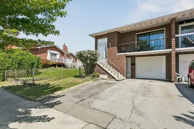 5 Hockley Path, Brampton, On L6v 3r3