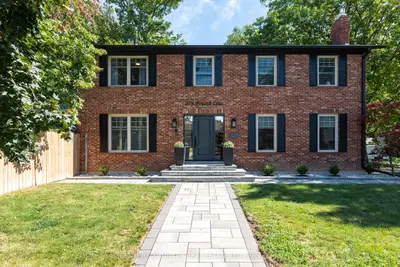 579 Fourth Line, Oakville, On L6l 5b1