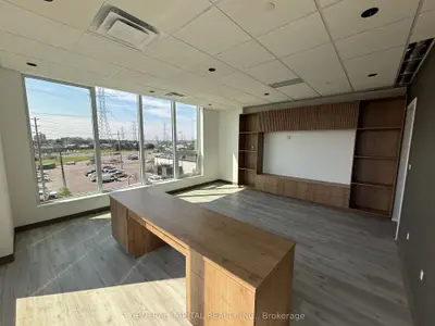 996 Martin Grove Road 325, Toronto, On M9w 4v8