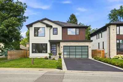 1181 Ogden Avenue, Mississauga, On L5e 2g8