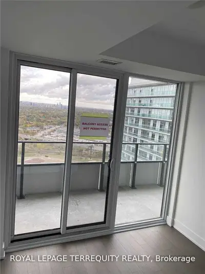 20 Shore Breeze Drive 3904, Toronto, On M8v 0c7