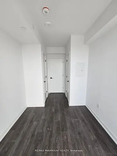 36 Zorra Street 1008, Toronto, On M8z 4z7