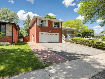 2220 Springfield Court, Mississauga, On L5k 1v2