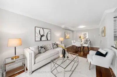 Condo Townhouse in Mississauga
