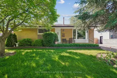 1309 Warwick Avenue, Oakville, On L6l 2v8