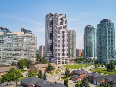 Condo Apartment in Mississauga