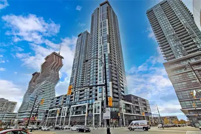 Condo Apartment in Mississauga