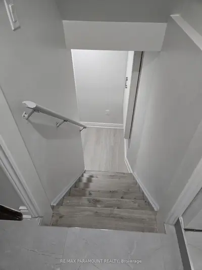 81 Leadenhall Road Basement, Brampton, On L7a 4g9