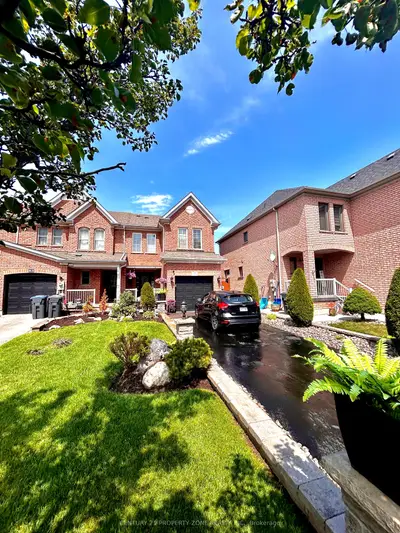 91 Monaco Court, Brampton, On L7a 1x2