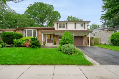 Detached in Burlington