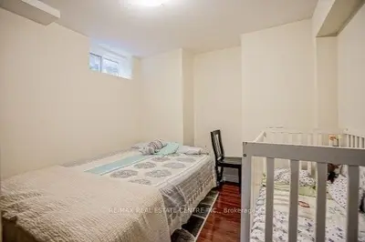 28 Stephanie Avenue, Brampton, On L6y 5n3