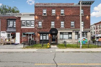 218 Close Avenue 204, Toronto, On M6k 1m3