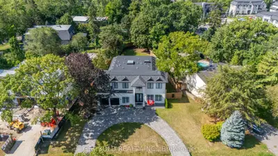 150 WOLFDALE Avenue, Oakville, ON L6L 4S1