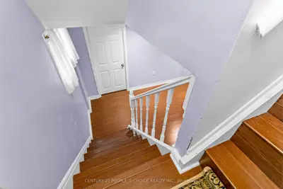 42 Dixfield Drive Lower, Toronto, On M9c 4j1