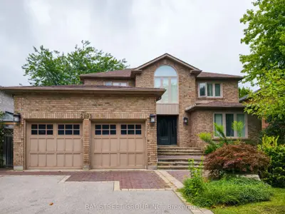 2191 Dunvegan Avenue, Oakville, On L6j 6p2