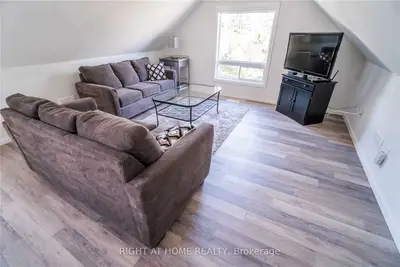164 Trafalgar Road Loft, Oakville, On L6j 3g6