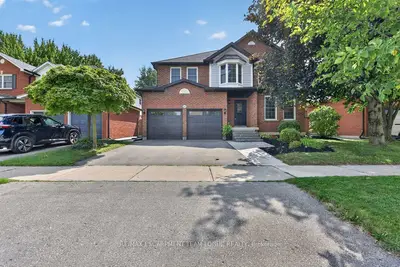 Detached in Burlington