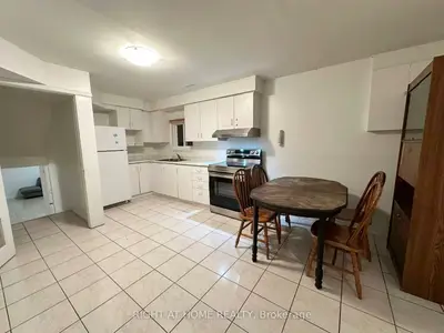 4125 Bishopstoke Lane Lower, Mississauga, On L4z 1j1