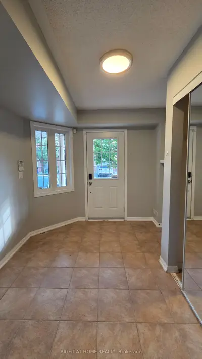 620 Ferguson Drive 114, Milton, On L9t 0m6