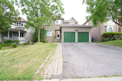 2914 Peacock Drive, Mississauga, On L5m 5s2