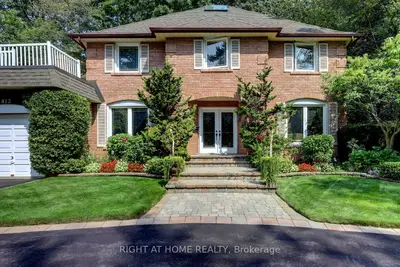 1412 Carmen Drive, Mississauga, On L5g 3z1