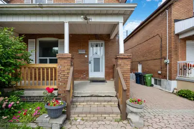 4 Greendale Avenue, Toronto, On M6n 4p5