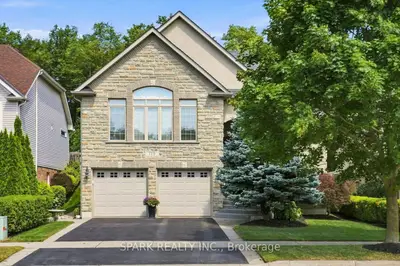 179 Tanners Drive S, Halton Hills, On L7j 3a8