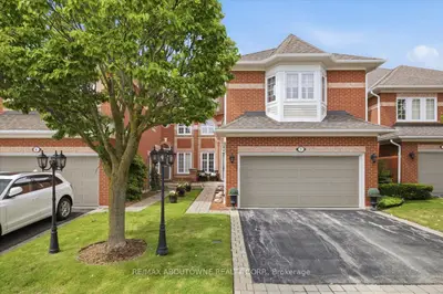 2145 Country Club Drive 7, Burlington, On L7m 4e1