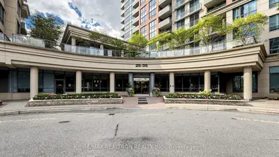 25 Viking Lane 1053, Toronto, On M9b 0a1