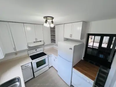 2050 Upper Middle Road 158, Burlington, On L7p 3r9