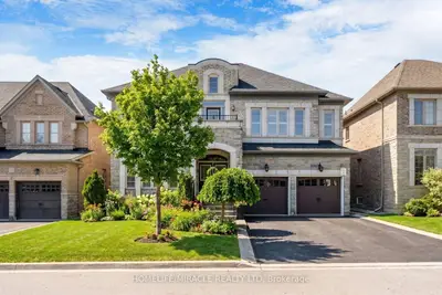 24 Haywood Drive, Brampton, On L6x 0w1