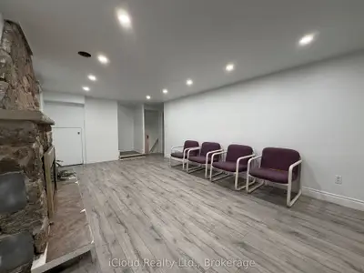 41 Manitou Crescent N Basement, Brampton, On L6s 2z6