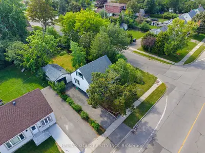 23 Pleasantview Avenue, Brampton, On L6x 1w5