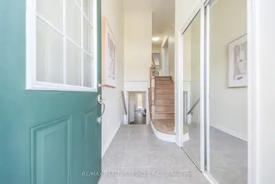 39 Baycliffe Crescent Upper, Brampton, On L7a 0s5