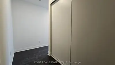 4015 The Exchange Street 2902, Mississauga, On L5b 0n9